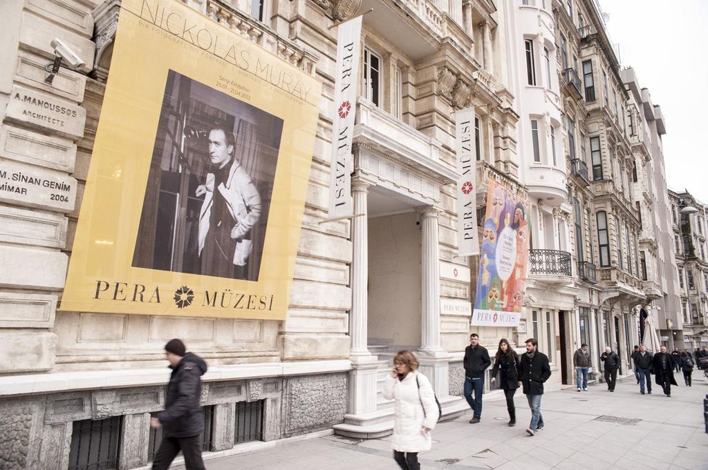 Pera Museum, housed in the former Bristol Hotel, is among the sightseeing options at Istiklal Avenue