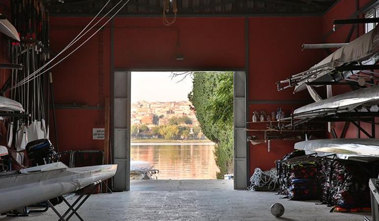 I'm rowing in Istanbul
