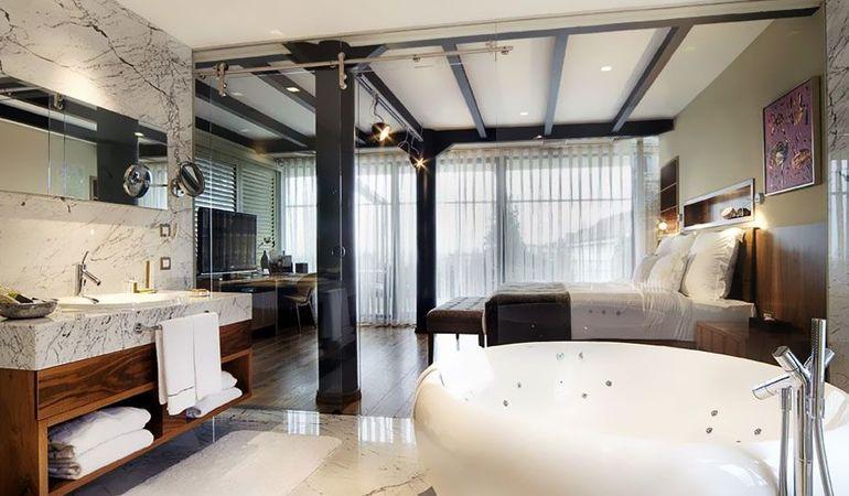 Tomtom Suites